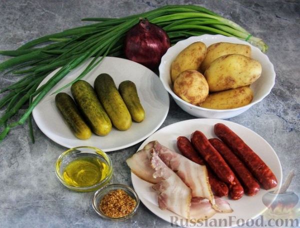 Мясной салат с молодой картошкой, маринованными огурцами и горчичной заправкой